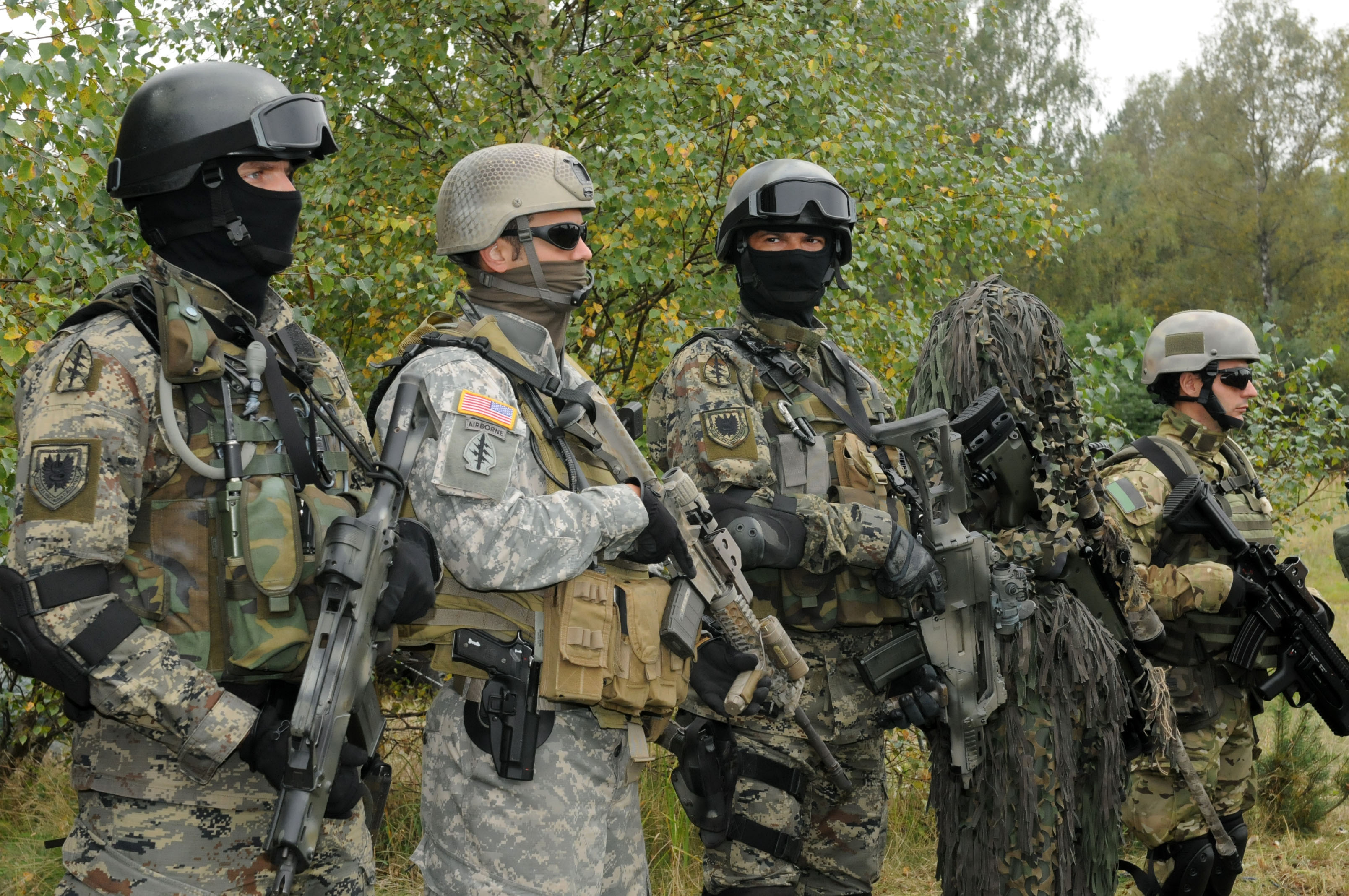 Seals Vs. Green Berets Vs. Delta Force: Which Special Ops Team Reigns Supreme? - 0pb9eq8