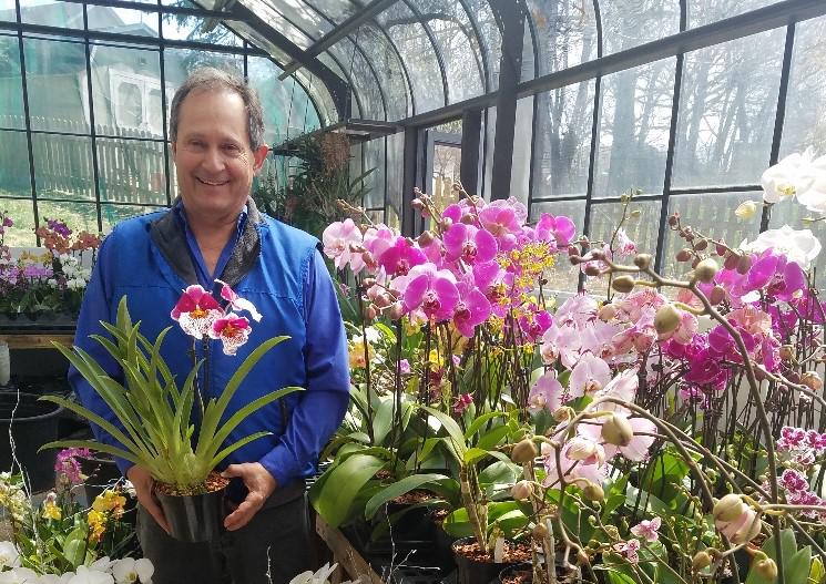 After A Fire Destroyed 7,000 Of His Plants, Kansas City�s